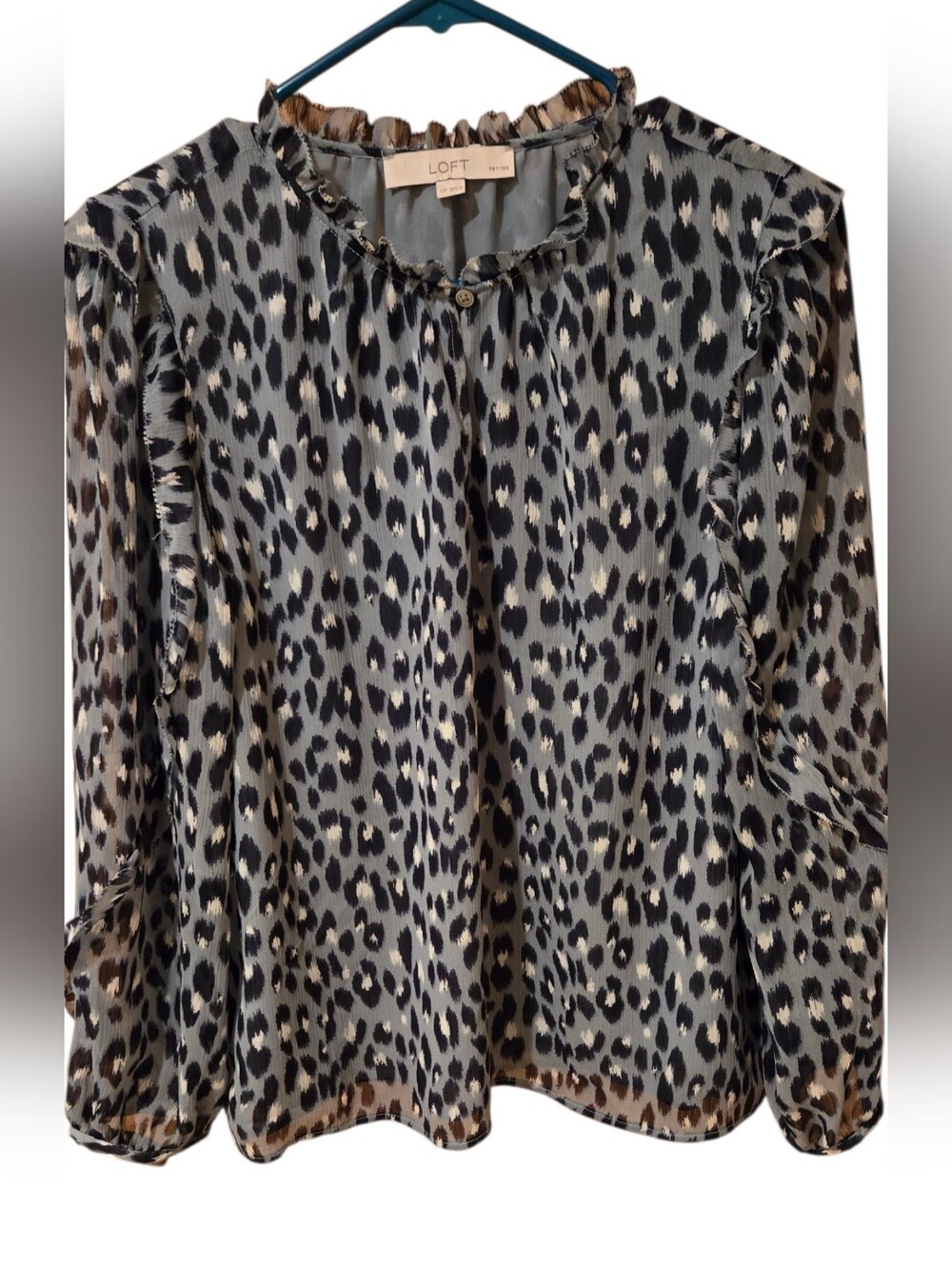 LOFT  Pleated Sleeves Animal Print Ruffle Neck Blouse size Petite Large